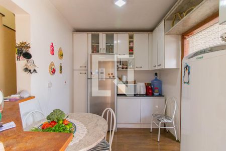 Casa de condomínio à venda com 180m², 4 quartos e 1 vaga Casa de condomínio à venda com 180m², 4 quartos e 1 vagaCozinha e Área de Serviço