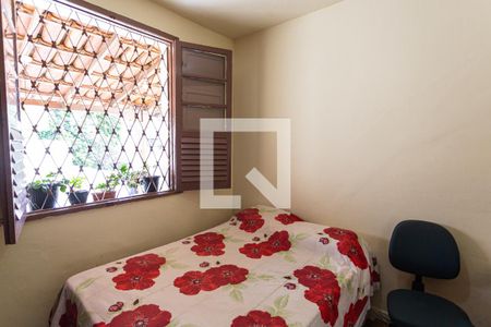 Quarto 1 de casa à venda com 3 quartos, 130m² em Santa Efigênia, Belo Horizonte