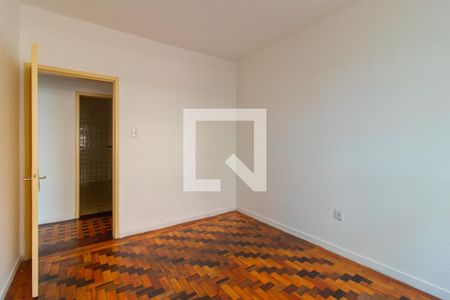 Quarto 1 de apartamento para alugar com 2 quartos, 90m² em Cidade Baixa, Porto Alegre