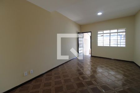 Sala de casa à venda com 3 quartos, 120m² em Jardim Cidália, São Paulo