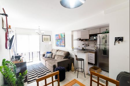 Sala de apartamento para alugar com 2 quartos, 70m² em São Cristóvão, Rio de Janeiro