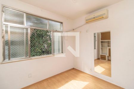 Quarto 1 de apartamento à venda com 2 quartos, 68m² em Jardim Guanabara, Rio de Janeiro