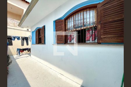 Casa à venda com 170m², 4 quartos e 4 vagas Casa à venda com 170m², 4 quartos e 4 vagasQuintal