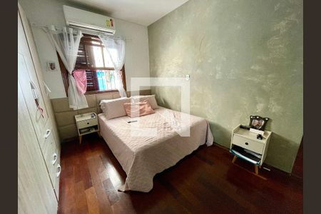 Casa à venda com 170m², 4 quartos e 4 vagas Casa à venda com 170m², 4 quartos e 4 vagasQuarto 3 - Suíte