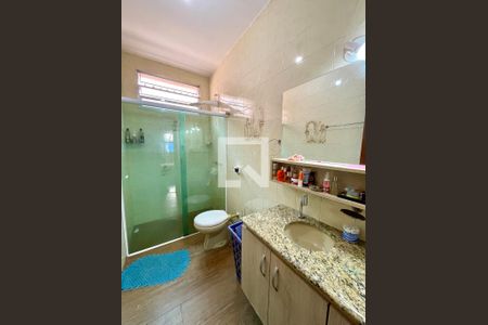 Casa à venda com 170m², 4 quartos e 4 vagas Casa à venda com 170m², 4 quartos e 4 vagasBanheiro da Suíte