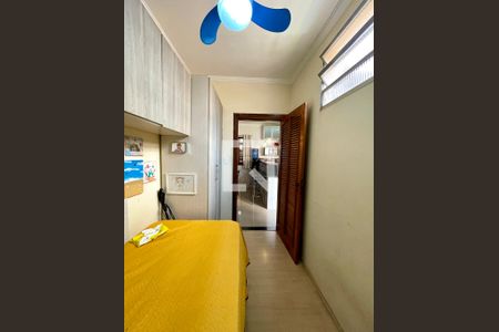 Casa à venda com 170m², 4 quartos e 4 vagas Casa à venda com 170m², 4 quartos e 4 vagasQuarto 4