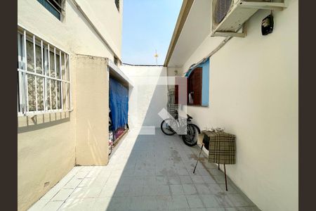 Casa à venda com 170m², 4 quartos e 4 vagas Casa à venda com 170m², 4 quartos e 4 vagasQuintal