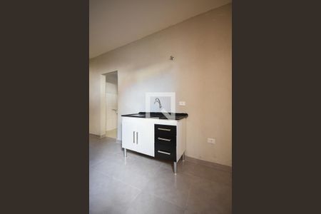 Cozinha de kitnet/studio para alugar com 1 quarto, 15m² em Vila Sonia, São Paulo