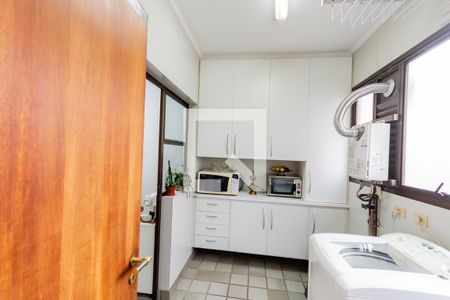 Apartamento para alugar com 156m², 3 quartos e 2 vagas Apartamento para alugar com 156m², 3 quartos e 2 vagasÁrea de Serviço