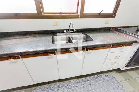 Apartamento para alugar com 156m², 3 quartos e 2 vagas Apartamento para alugar com 156m², 3 quartos e 2 vagasPia