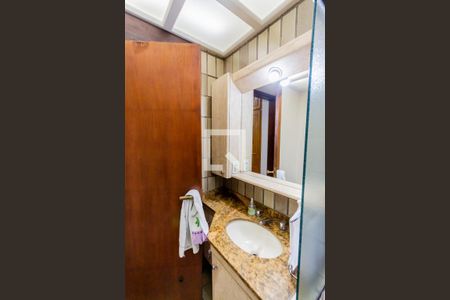 Apartamento para alugar com 156m², 3 quartos e 2 vagas Apartamento para alugar com 156m², 3 quartos e 2 vagasBanheiro