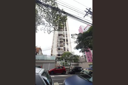 Apartamento para alugar com 156m², 3 quartos e 2 vagas Apartamento para alugar com 156m², 3 quartos e 2 vagasFachada