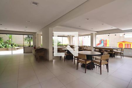 Apartamento para alugar com 156m², 3 quartos e 2 vagas Apartamento para alugar com 156m², 3 quartos e 2 vagasÁrea comum - Salão de festas