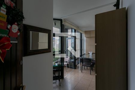 Entrada de apartamento à venda com 3 quartos, 100m² em Savassi, Belo Horizonte