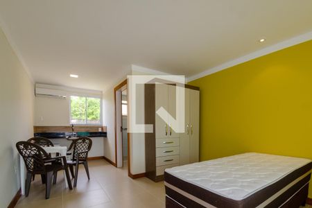 Quarto de kitnet/studio para alugar com 1 quarto, 30m² em Ingleses do Rio Vermelho, Florianópolis