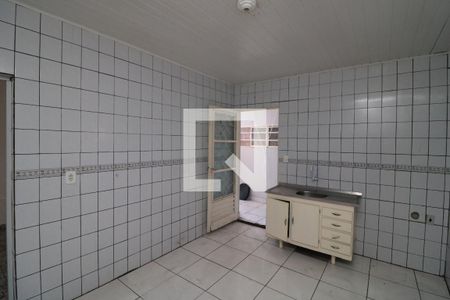 Cozinha de casa para alugar com 1 quarto, 35m² em Vila Iguacu, São Paulo