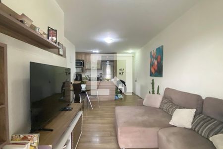 Sala de apartamento à venda com 3 quartos, 80m² em Jardim Tupanci, Barueri