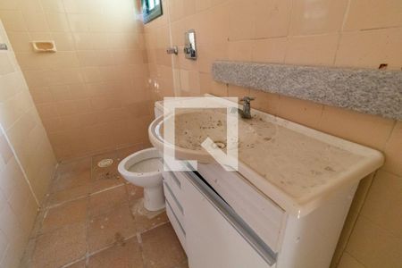 Casa à venda com 250m², 3 quartos e 2 vagas Casa à venda com 250m², 3 quartos e 2 vagasBanheiro 2