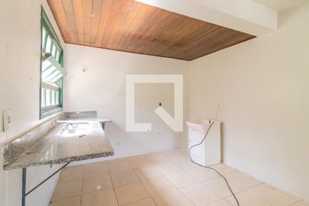 Casa à venda com 250m², 3 quartos e 2 vagas Casa à venda com 250m², 3 quartos e 2 vagasCozinha