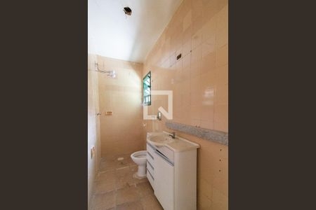 Casa à venda com 250m², 3 quartos e 2 vagas Casa à venda com 250m², 3 quartos e 2 vagasBanheiro 2