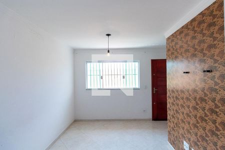 Sala de casa de condomínio para alugar com 2 quartos, 60m² em Vila Granada, São Paulo