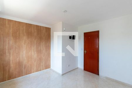 Quarto 1 de casa de condomínio para alugar com 2 quartos, 60m² em Vila Granada, São Paulo