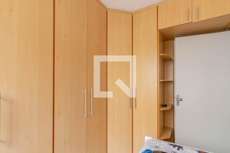 Quarto 2 de apartamento para alugar com 3 quartos, 70m² em Buritis, Belo Horizonte