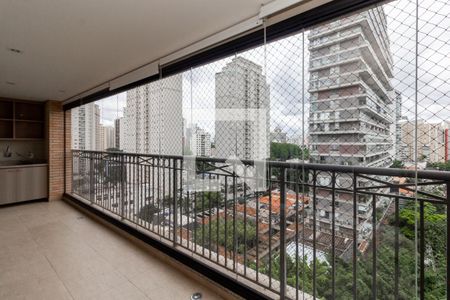 Varanda de apartamento à venda com 3 quartos, 190m² em Vila Nova Conceição, São Paulo