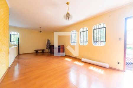 Sala de casa para alugar com 3 quartos, 220m² em Vila Guarani, Santo André