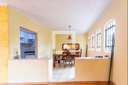 Sala de casa para alugar com 3 quartos, 220m² em Vila Guarani, Santo André