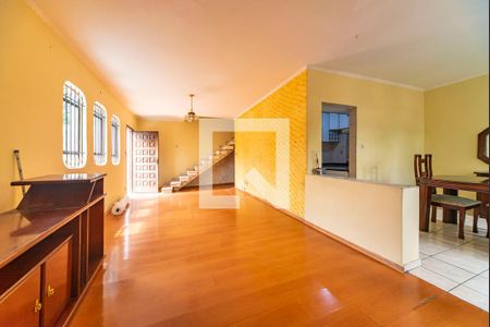 Sala de casa para alugar com 3 quartos, 220m² em Vila Guarani, Santo André