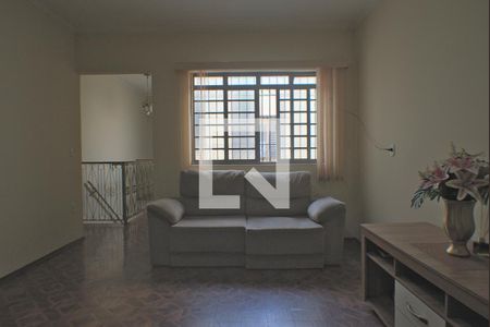 Sala 1 de casa à venda com 6 quartos, 260m² em Jardim Guanabara, Campinas