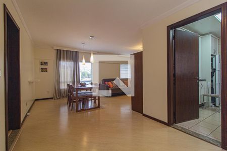 Sala de apartamento para alugar com 3 quartos, 120m² em Ahú, Curitiba