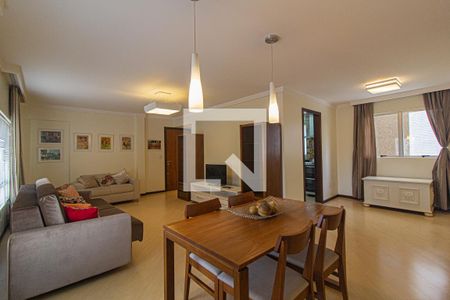 Sala de apartamento para alugar com 3 quartos, 120m² em Ahú, Curitiba