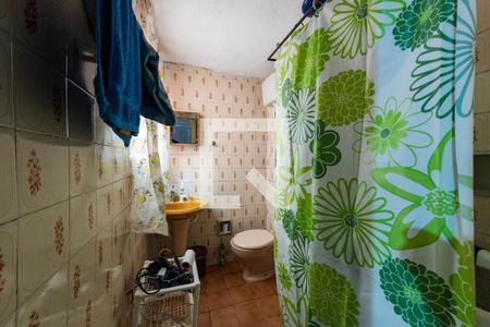Banheiro  de casa à venda com 3 quartos, 125m² em Jardim Planalto, São Paulo