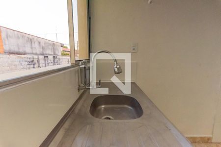 Cozinha de kitnet/studio para alugar com 1 quarto, 25m² em Vila Santa Isabel, Campinas