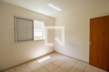 Quarto 2 de apartamento para alugar com 2 quartos, 70m² em Parque Olinda, Gravataí