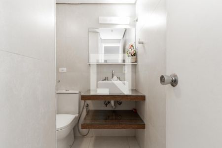 Banheiro de apartamento à venda com 1 quarto, 55m² em Itaim Bibi, São Paulo