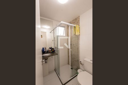 Banheiro Social de apartamento à venda com 3 quartos, 68m² em Penha de França, São Paulo