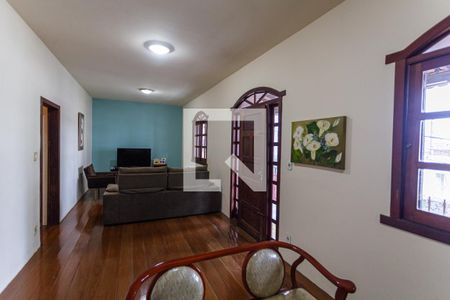 Sala de casa à venda com 3 quartos, 150m² em Ana Lúcia, Belo Horizonte