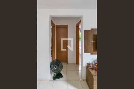 Sala de apartamento para alugar com 2 quartos, 50m² em Parada de Lucas, Rio de Janeiro