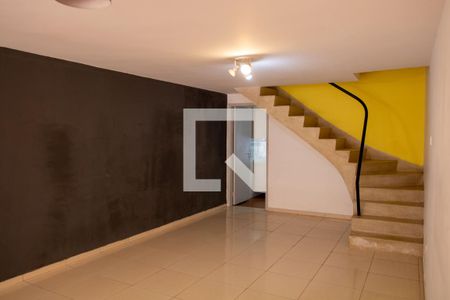Sala de casa à venda com 4 quartos, 130m² em Mirandópolis, São Paulo