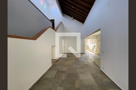 Casa à venda com 6 quartos, 375m² em Serra, Belo Horizonte