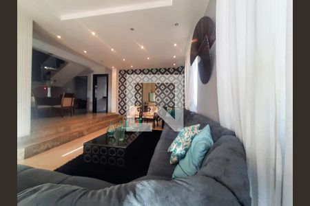 Casa à venda com 5 quartos, 310m² em Europa, Contagem