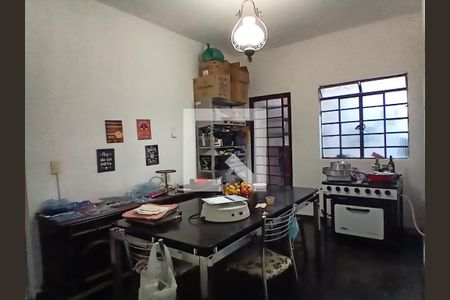 Casa à venda com 5 quartos, 160m² em Ana Lúcia, Belo Horizonte