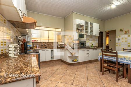 Casa à venda com 389m², 3 quartos e 1 vaga