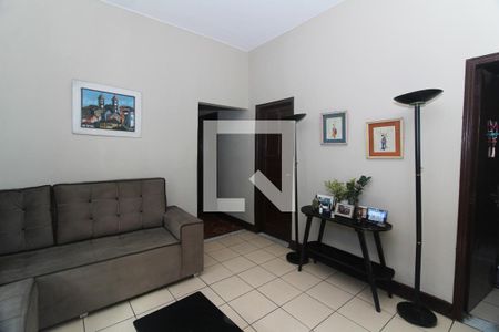 Sala de casa à venda com 4 quartos, 194m² em Nova Suissa, Belo Horizonte