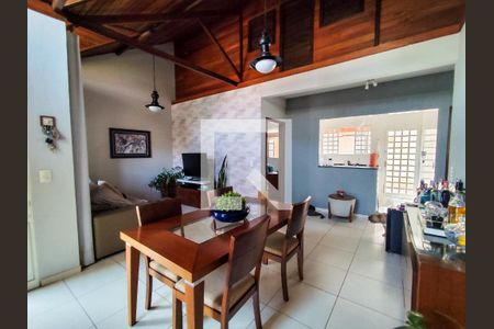 Sala de Jantar de casa à venda com 4 quartos, 270m² em Santa Efigênia, Belo Horizonte