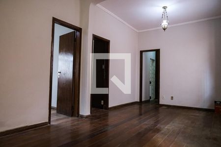 Sala de casa à venda com 4 quartos, 200m² em Nova Suíça, Belo Horizonte