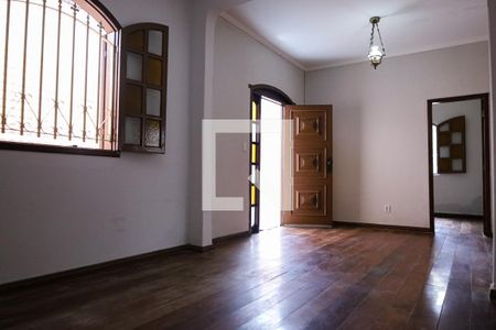 Sala de casa à venda com 4 quartos, 200m² em Nova Suíça, Belo Horizonte